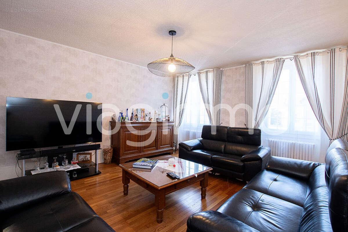 Maison à CROUY-SUR-OURCQ