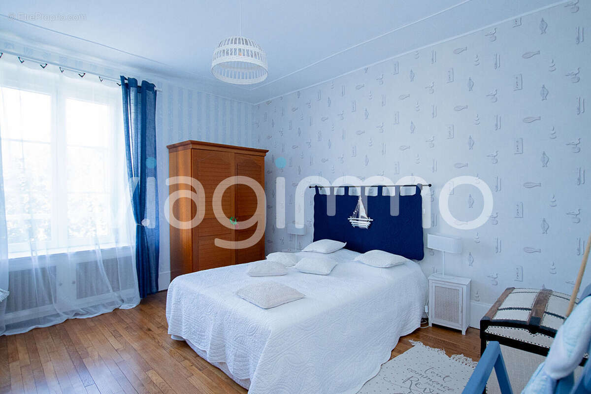 Maison à CROUY-SUR-OURCQ