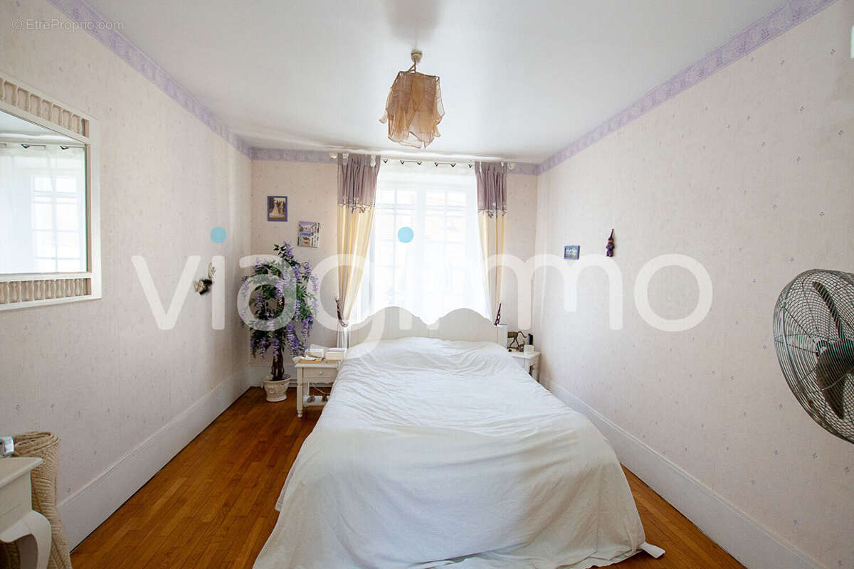 Maison à CROUY-SUR-OURCQ