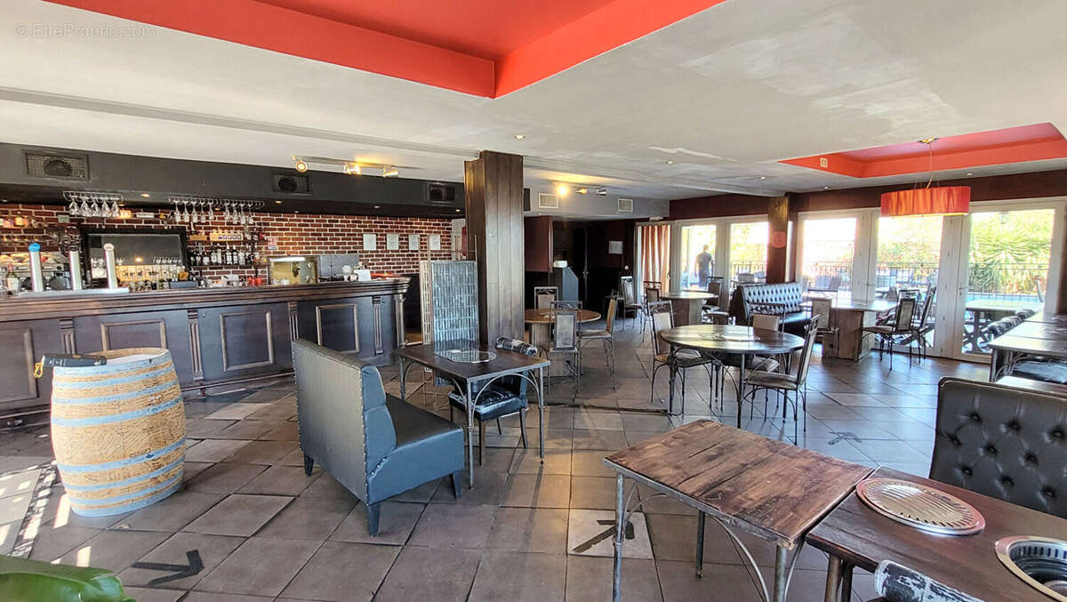 Commerce à CASTELNAU-LE-LEZ