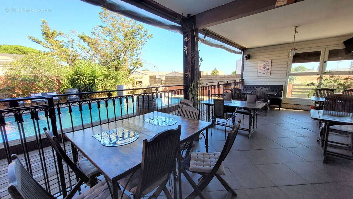 Commerce à CASTELNAU-LE-LEZ