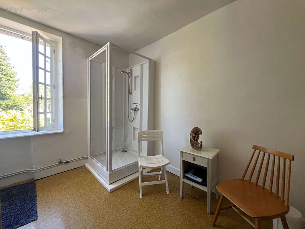 Maison à SAINT-SULPICE-LAURIERE