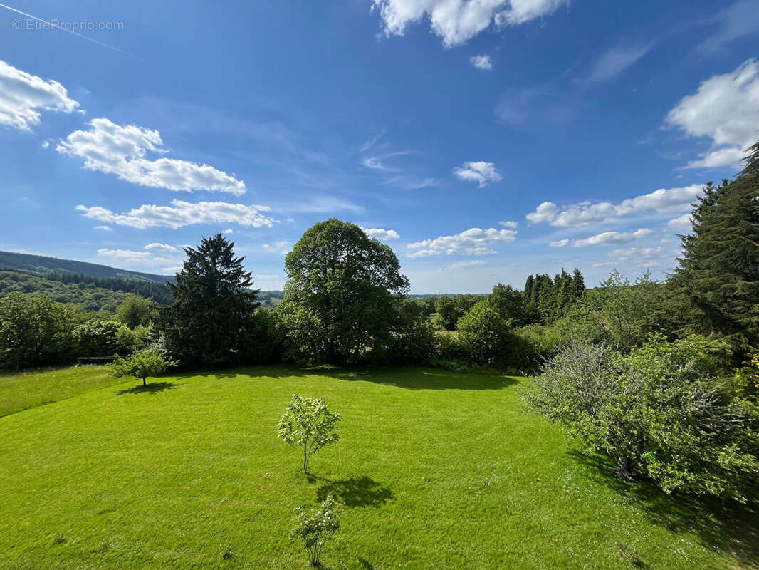 Maison à SAINT-SULPICE-LAURIERE