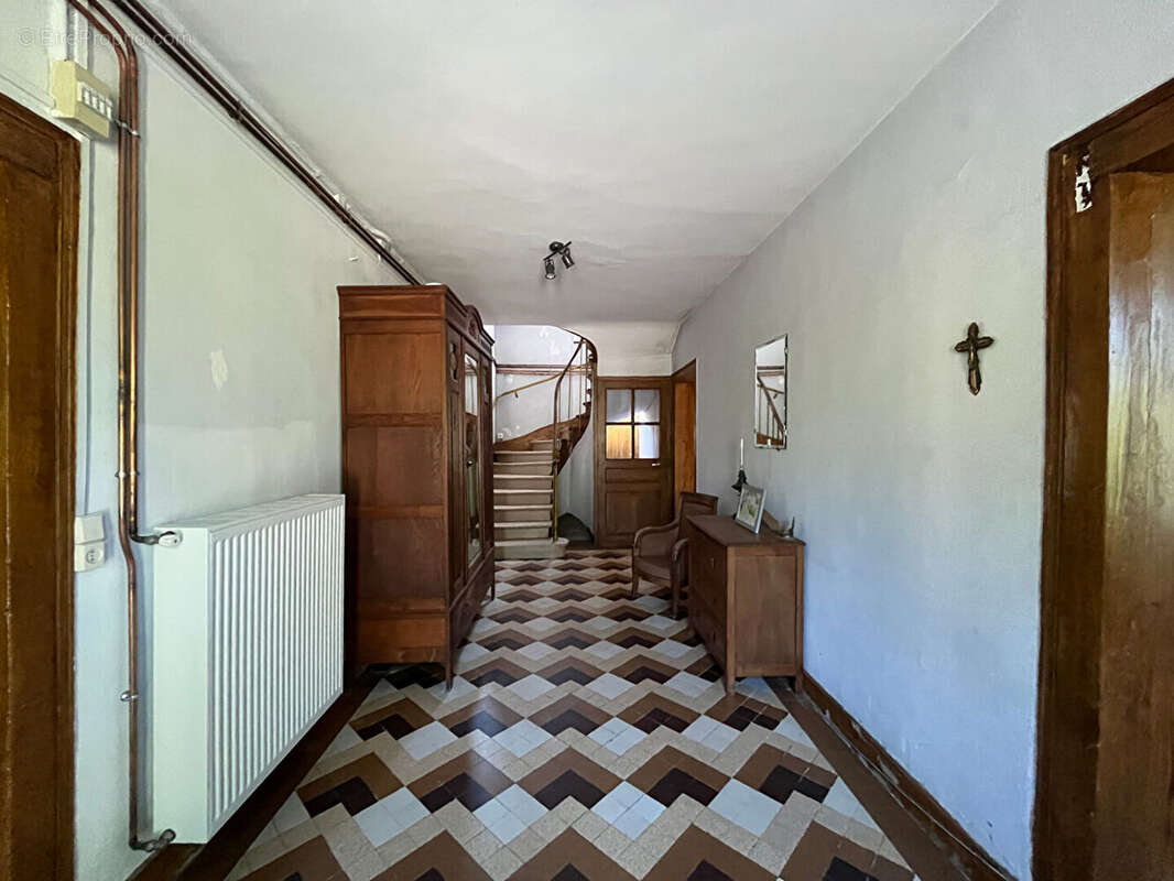 Maison à SAINT-SULPICE-LAURIERE