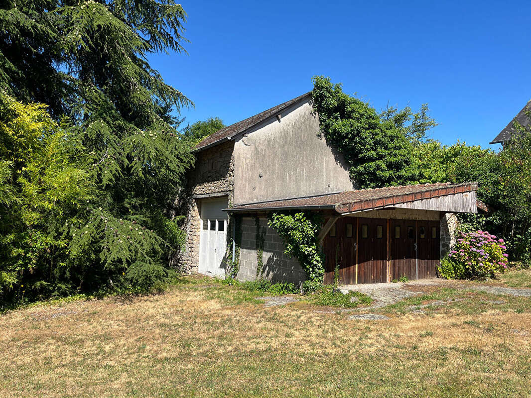 Maison à SAINT-SULPICE-LAURIERE