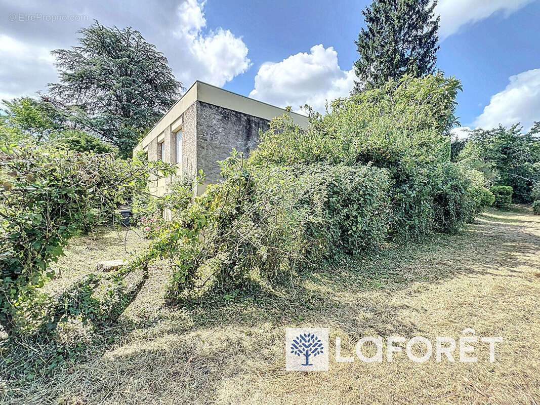 Maison à CHAMPAGNE-AU-MONT-D'OR