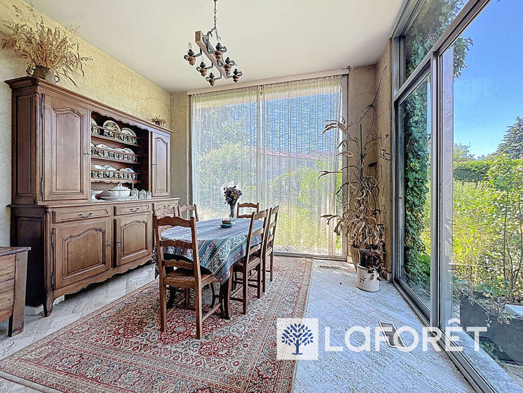 Maison à CHAMPAGNE-AU-MONT-D'OR