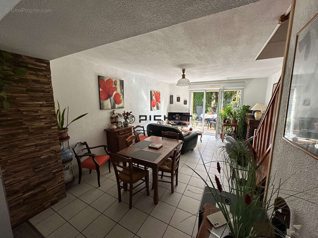 Maison à SARLAT-LA-CANEDA