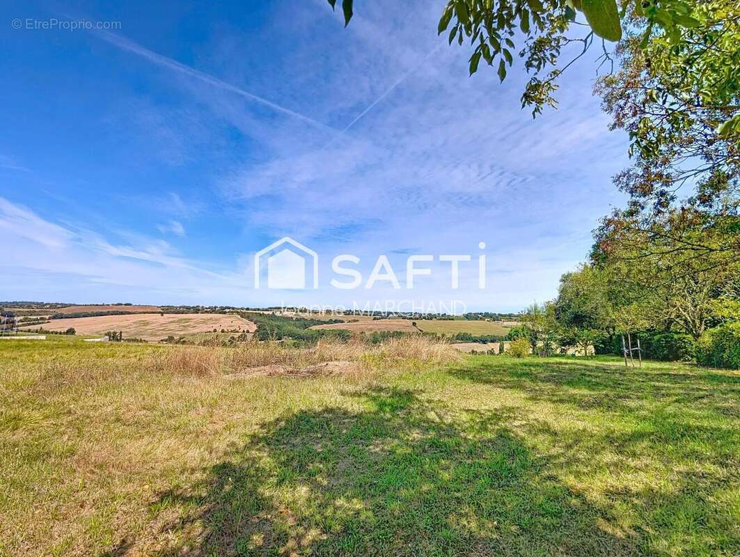 Photo 3 - Terrain à AUREVILLE
