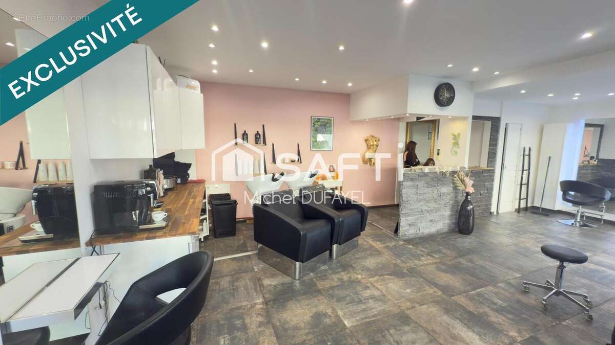 Photo 4 - Commerce à FREJUS