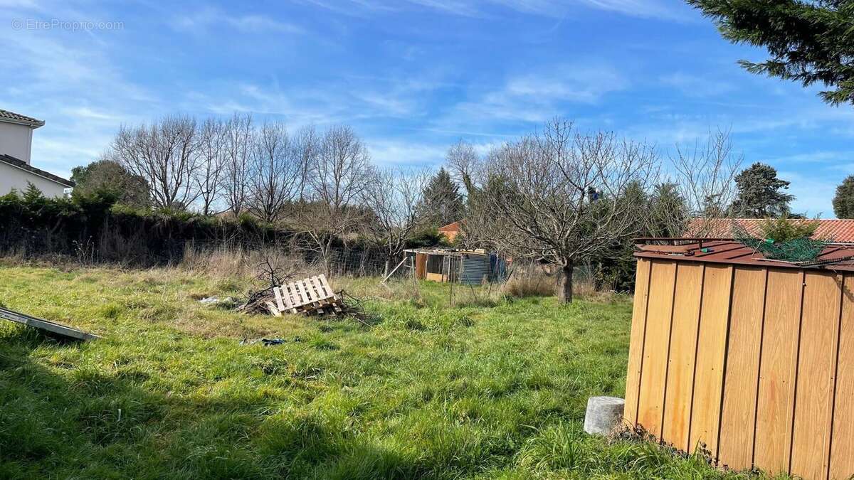 Photo 2 - Terrain à MONTBETON