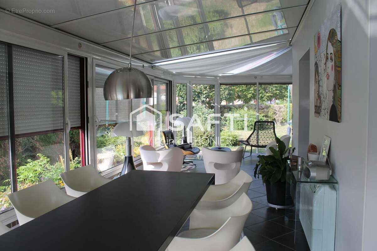 Photo 3 - Maison à SAINT-REMY-EN-ROLLAT