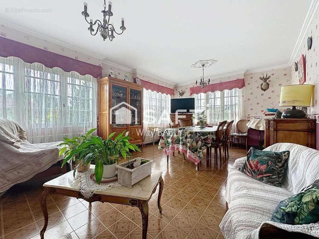 Photo 2 - Maison à BEAURAINVILLE