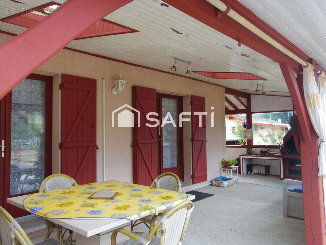 Photo 2 - Maison à LE TUZAN