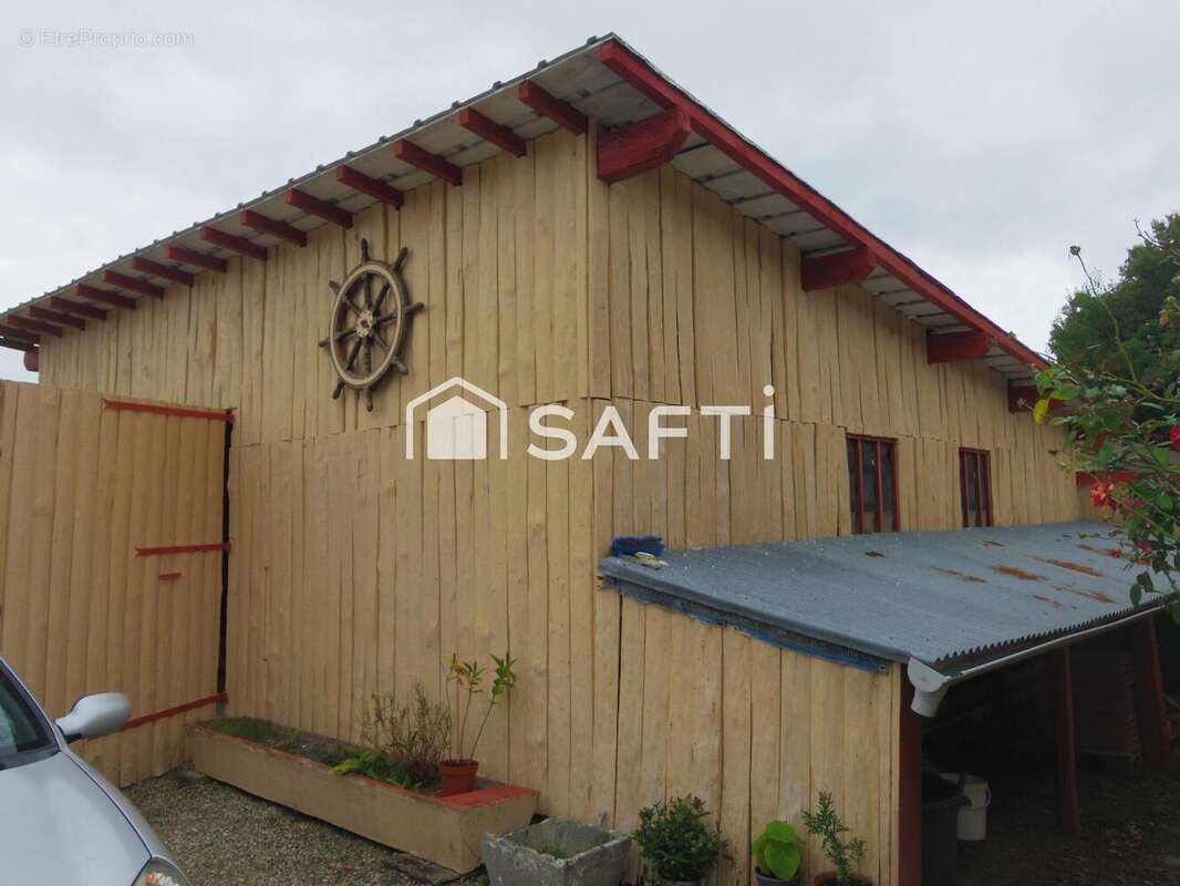 Photo 3 - Maison à LE TUZAN