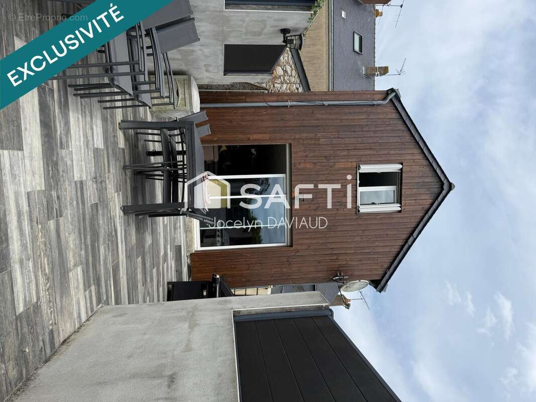 Photo 7 - Maison à BECON-LES-GRANITS