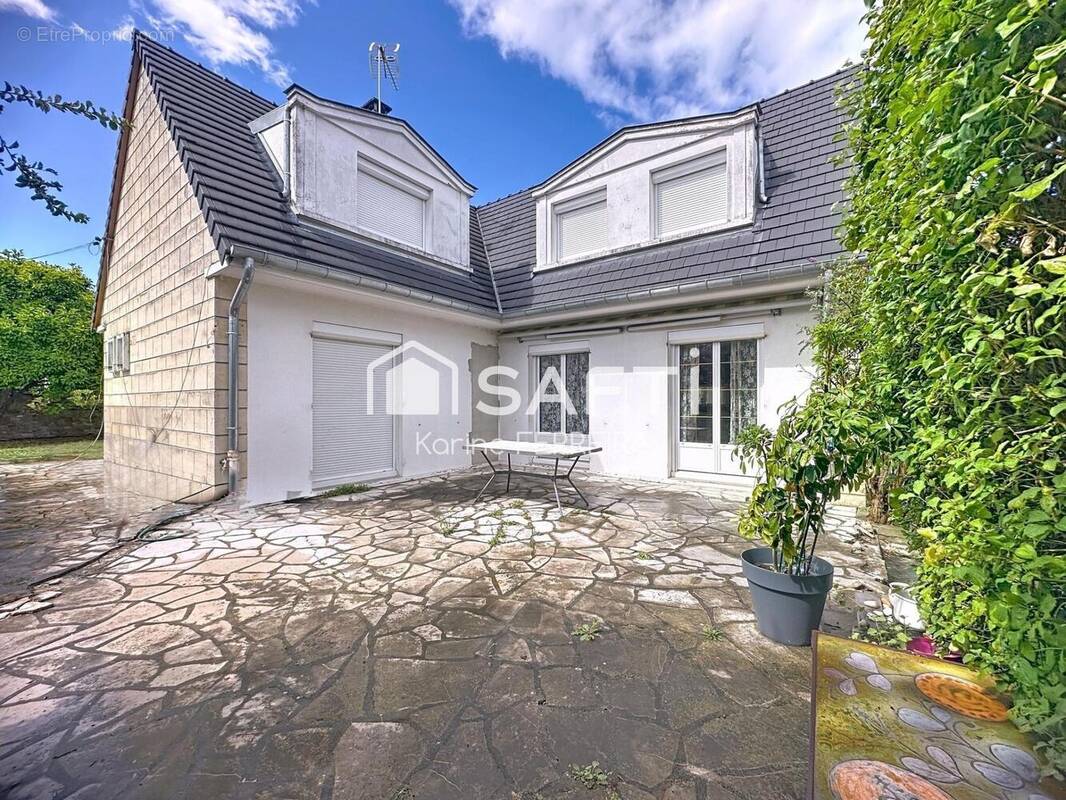 Photo 1 - Maison à VILLECRESNES