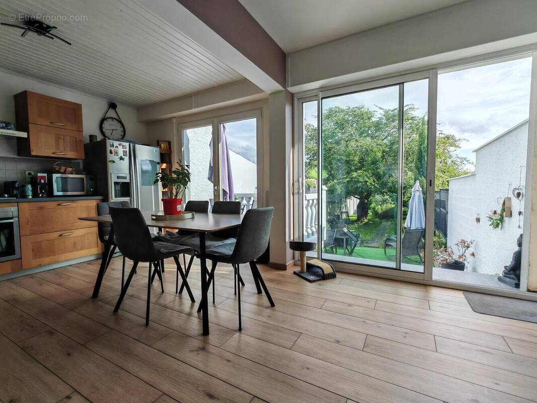 Photo 1 - Maison à VALENCIENNES