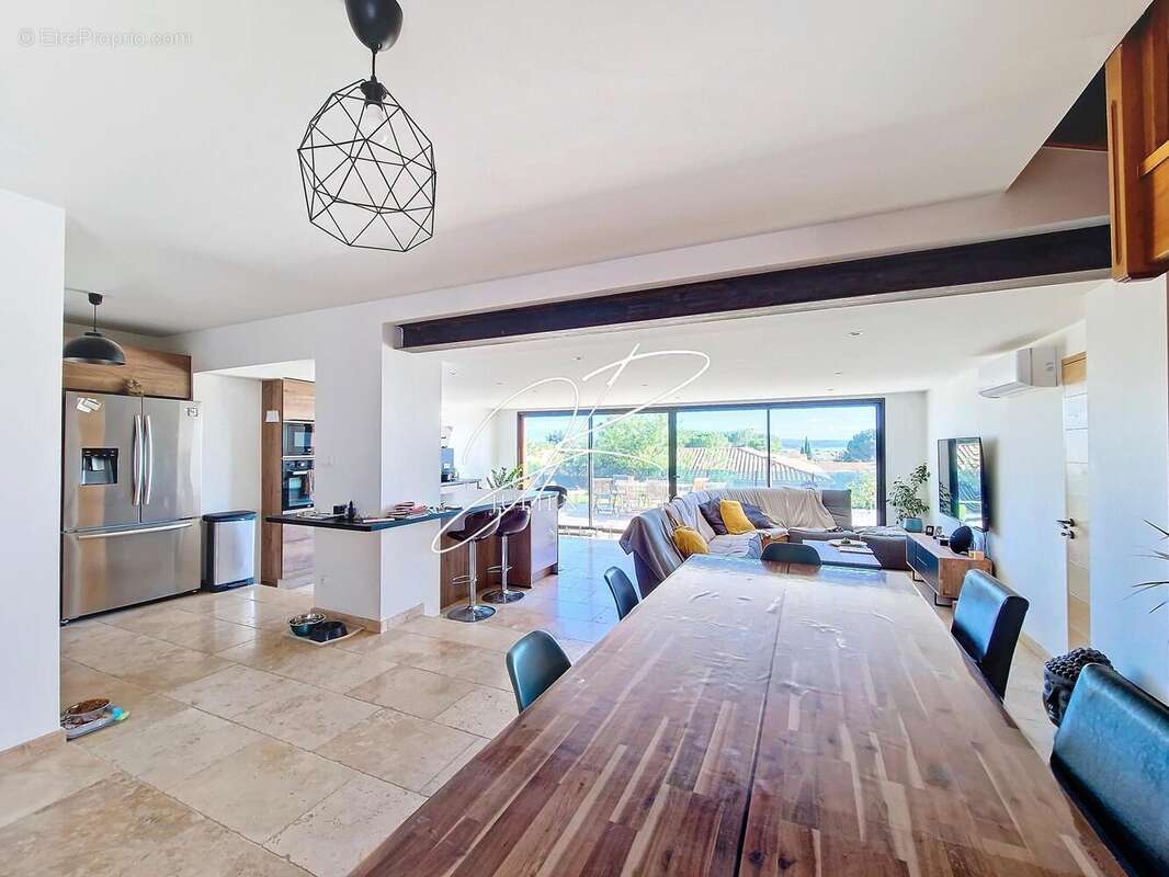 Photo 4 - Maison à LESPIGNAN