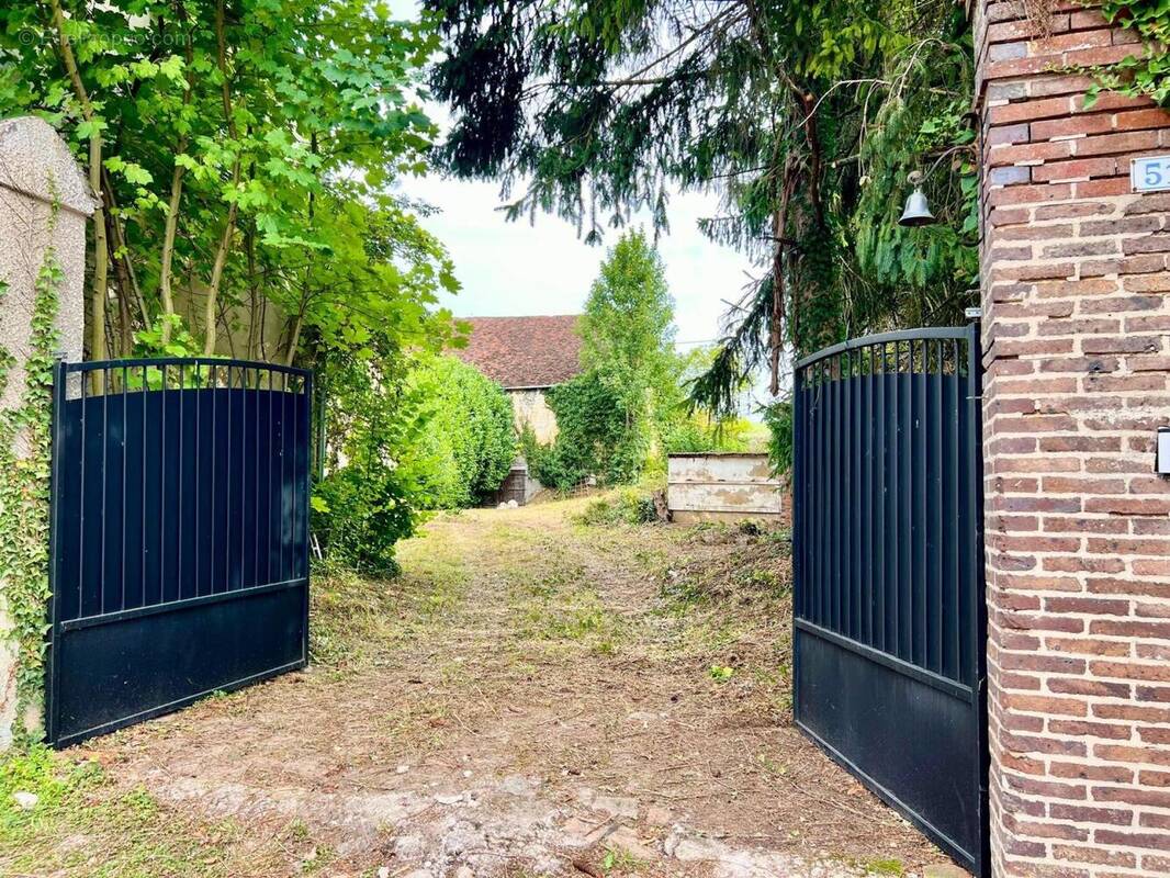 Photo 1 - Maison à RIGNY-LE-FERRON