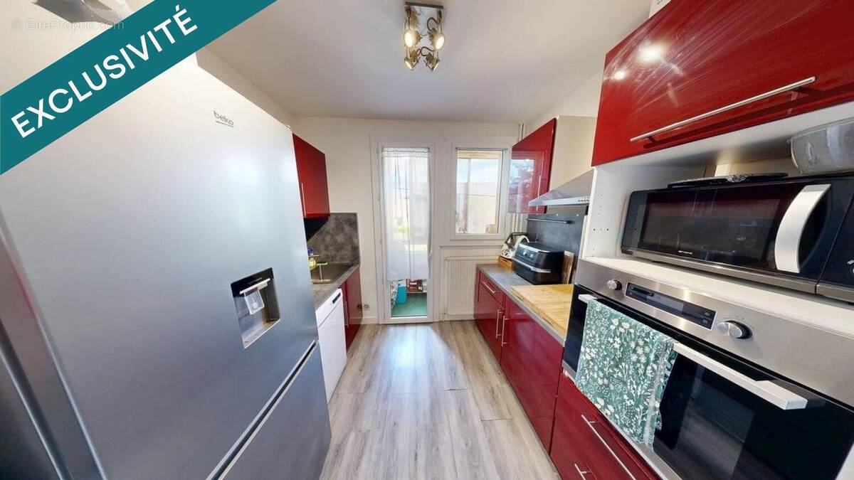 Photo 2 - Appartement à CHATEAU-ARNOUX-SAINT-AUBAN