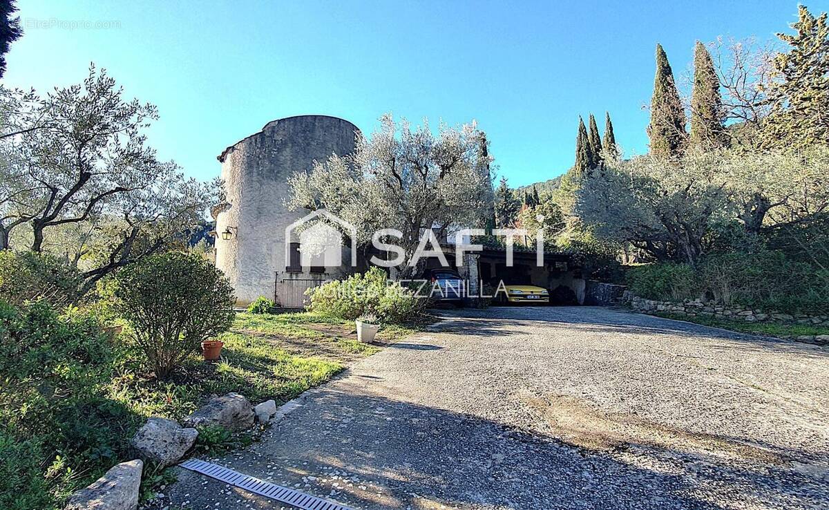 Photo 1 - Maison à SOLLIES-VILLE