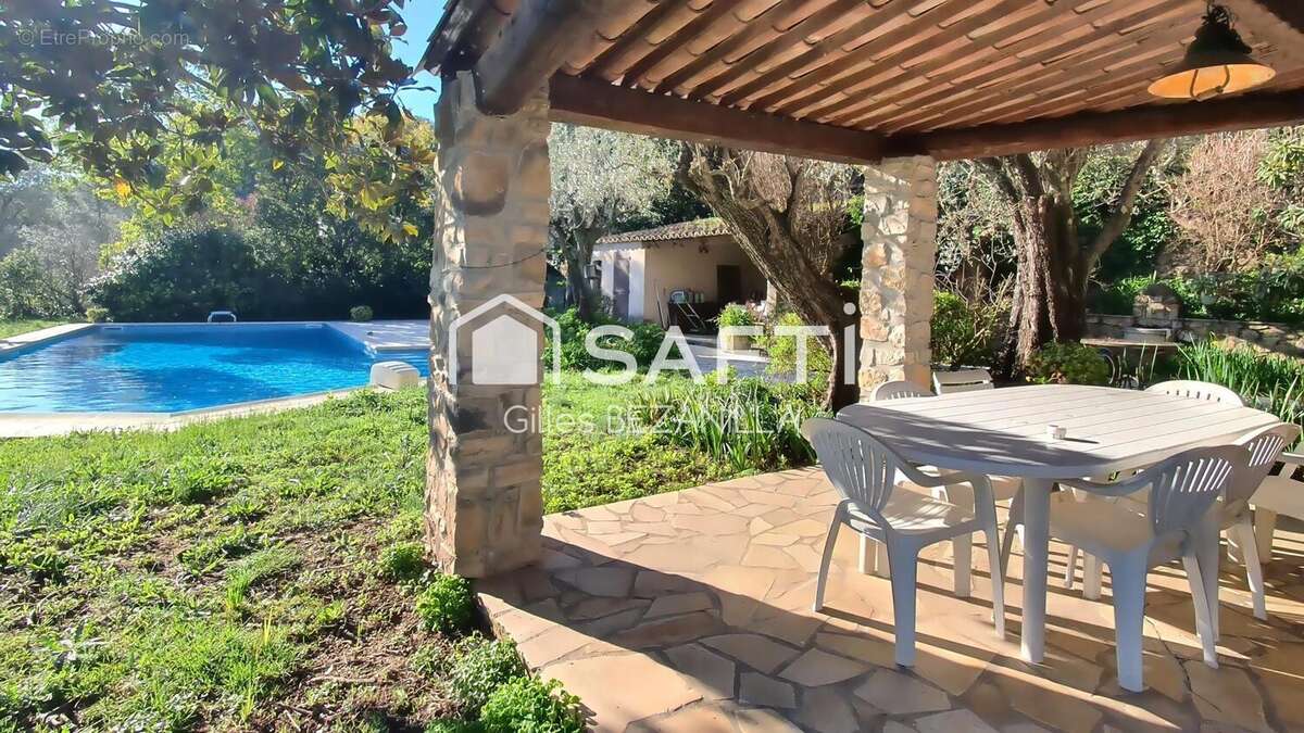 Photo 5 - Maison à SOLLIES-VILLE