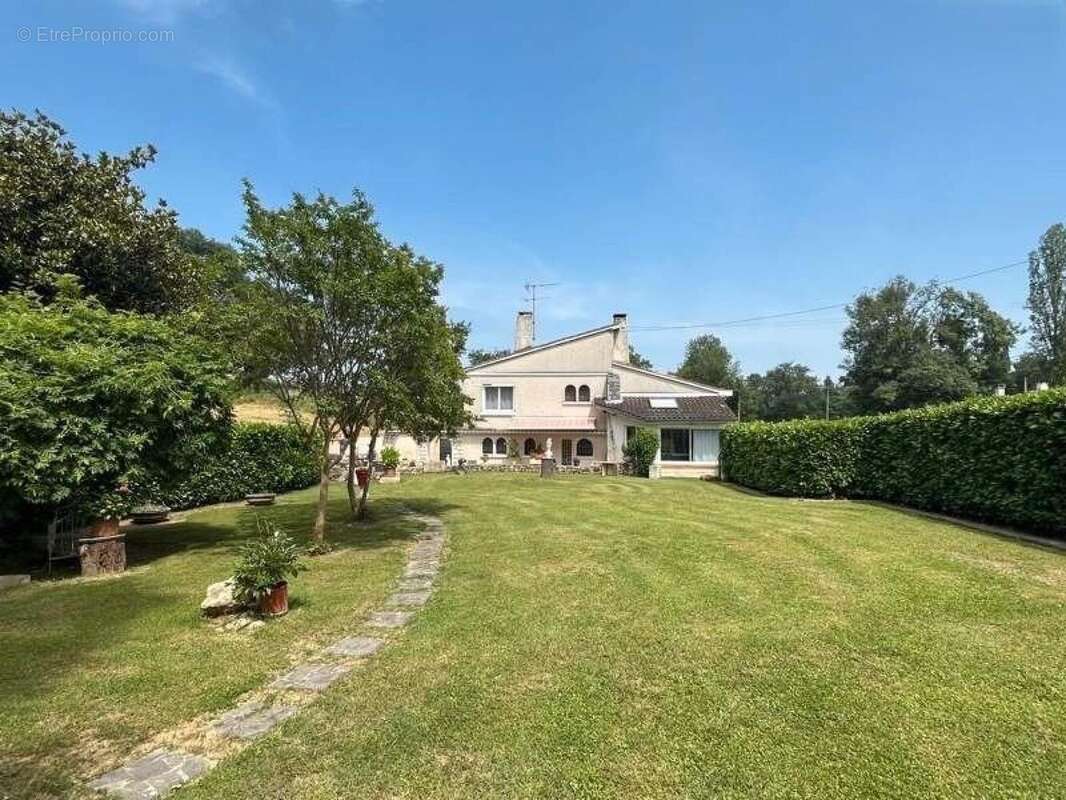 Photo 2 - Maison à MOUCHAN