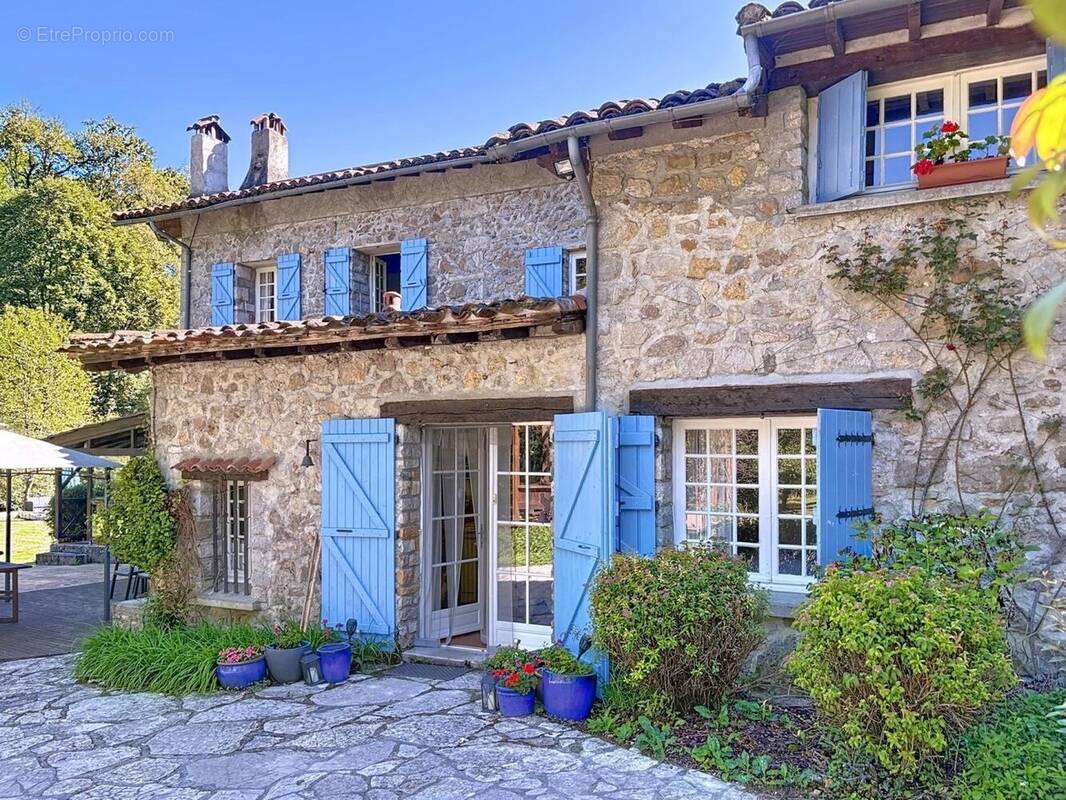 Photo 1 - Maison à DURBAN-SUR-ARIZE