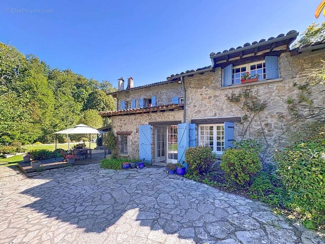 Photo 2 - Maison à DURBAN-SUR-ARIZE