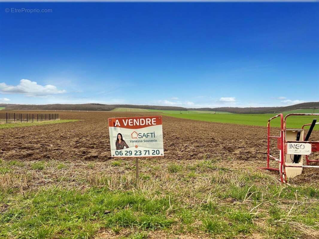 Photo 3 - Terrain à LONGUEVILLE