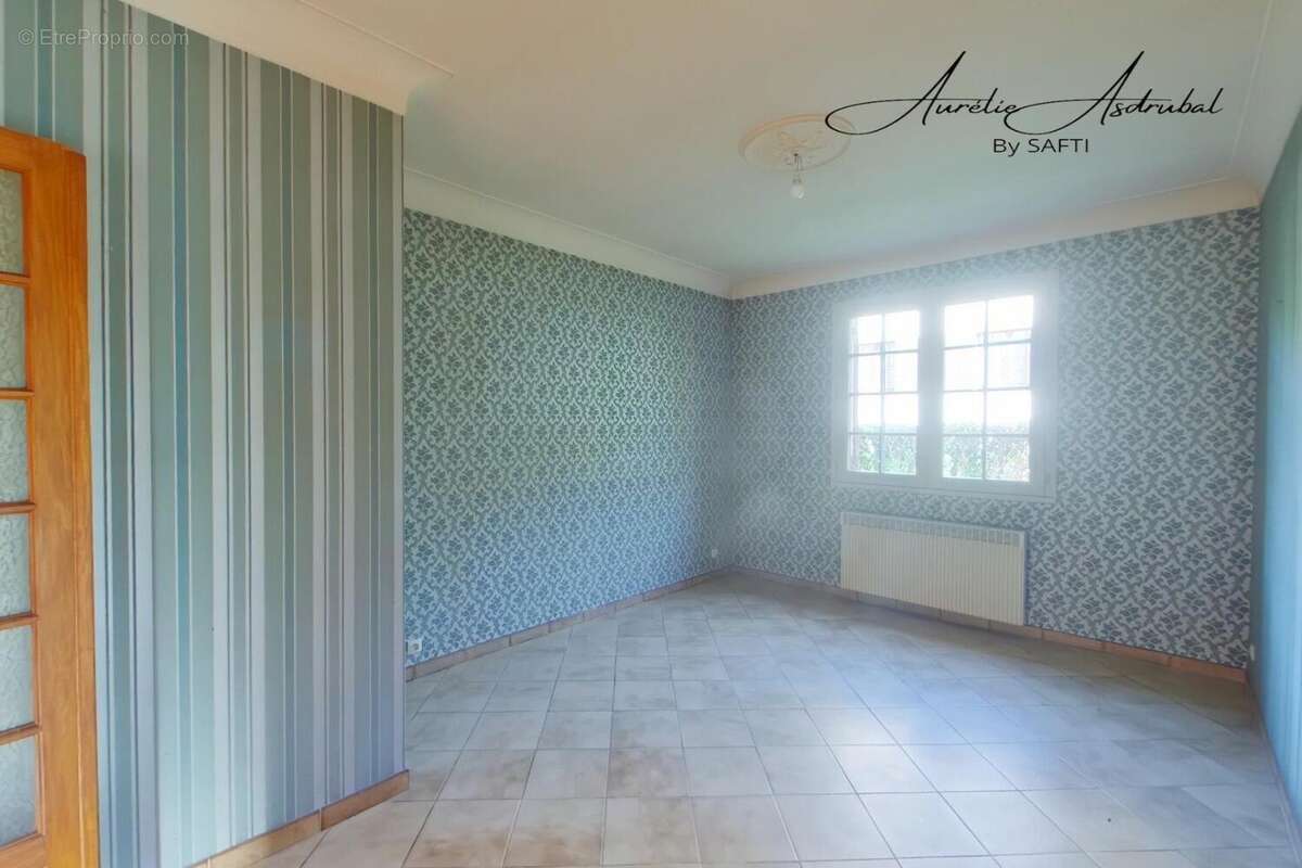 Photo 3 - Maison à COUZE-ET-SAINT-FRONT