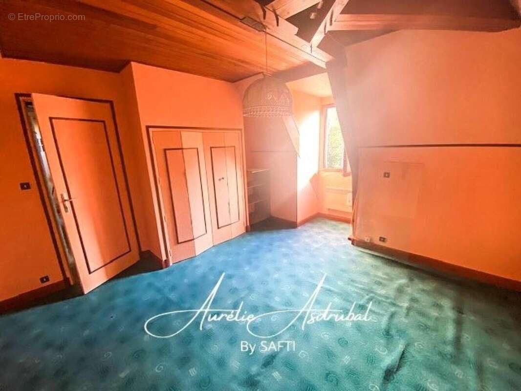 Photo 8 - Maison à COUZE-ET-SAINT-FRONT