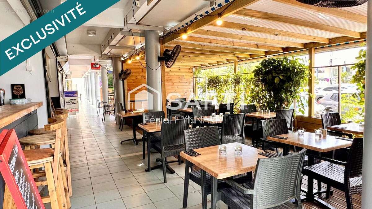 Photo 3 - Commerce à LE MARIN