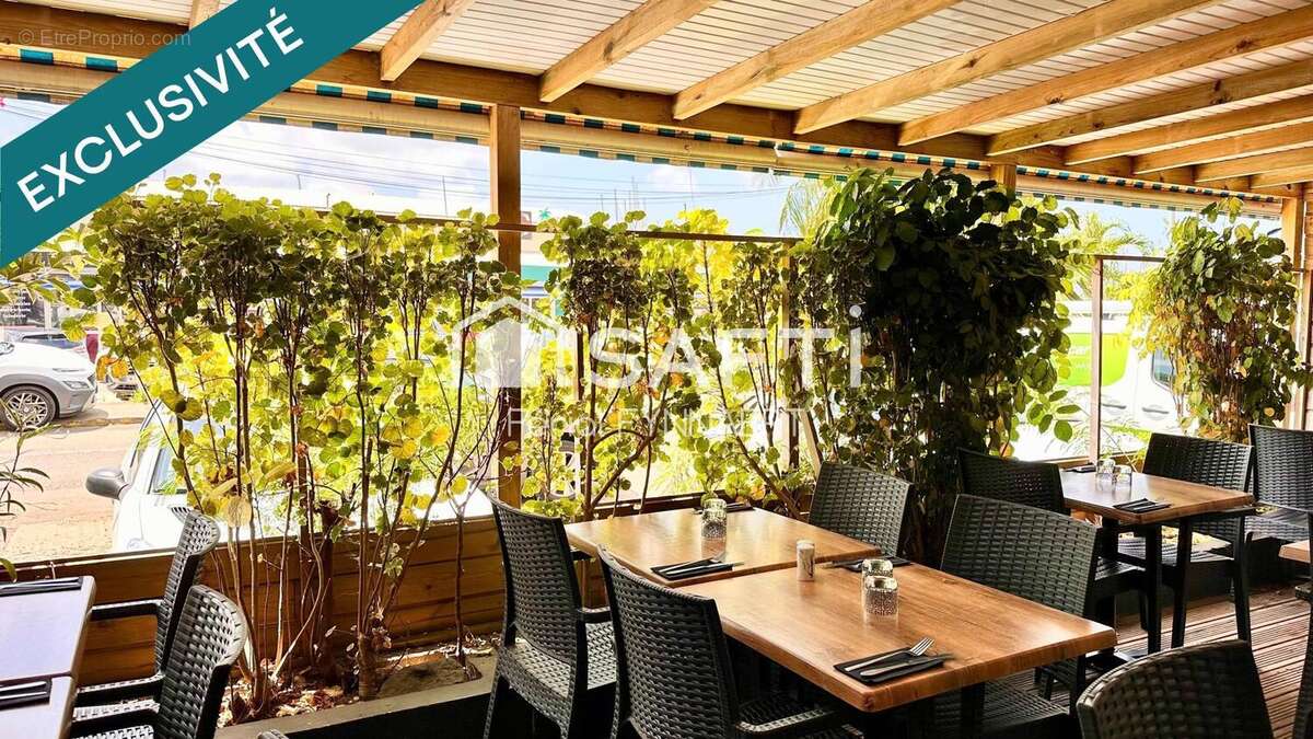 Photo 6 - Commerce à LE MARIN