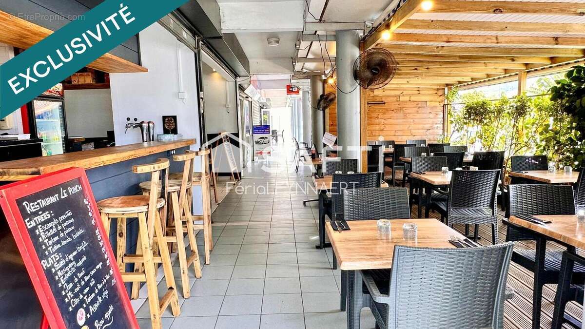 Photo 7 - Commerce à LE MARIN