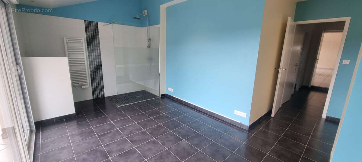 Maison à VARENNE-SAINT-GERMAIN