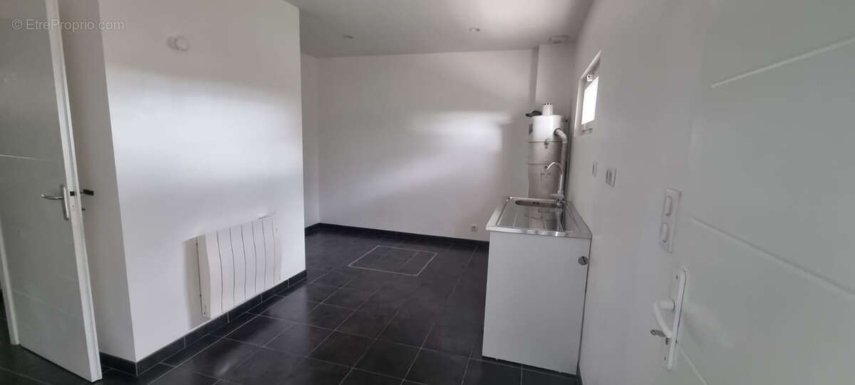 Maison à VARENNE-SAINT-GERMAIN