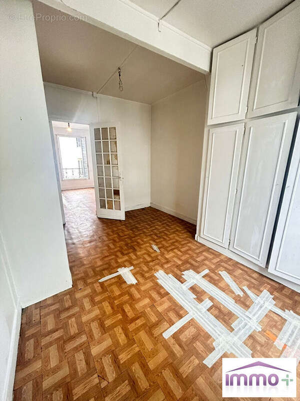 Appartement à AUBERVILLIERS
