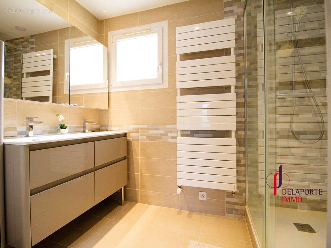 Appartement à ERAGNY