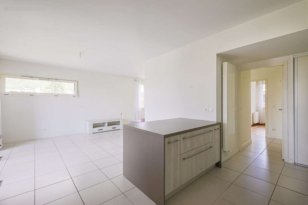 Appartement à MEYLAN