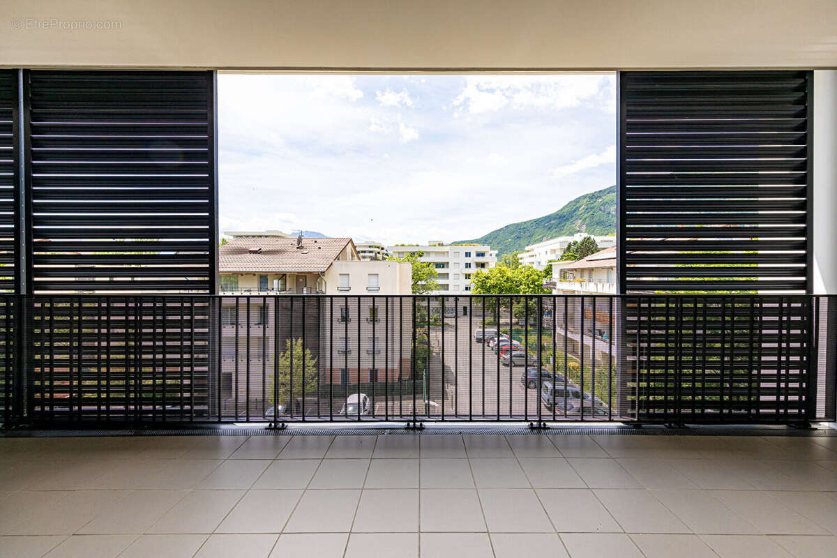 Appartement à MEYLAN