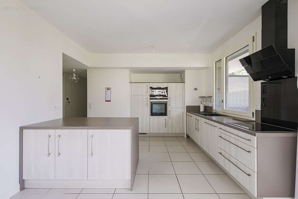 Appartement à MEYLAN