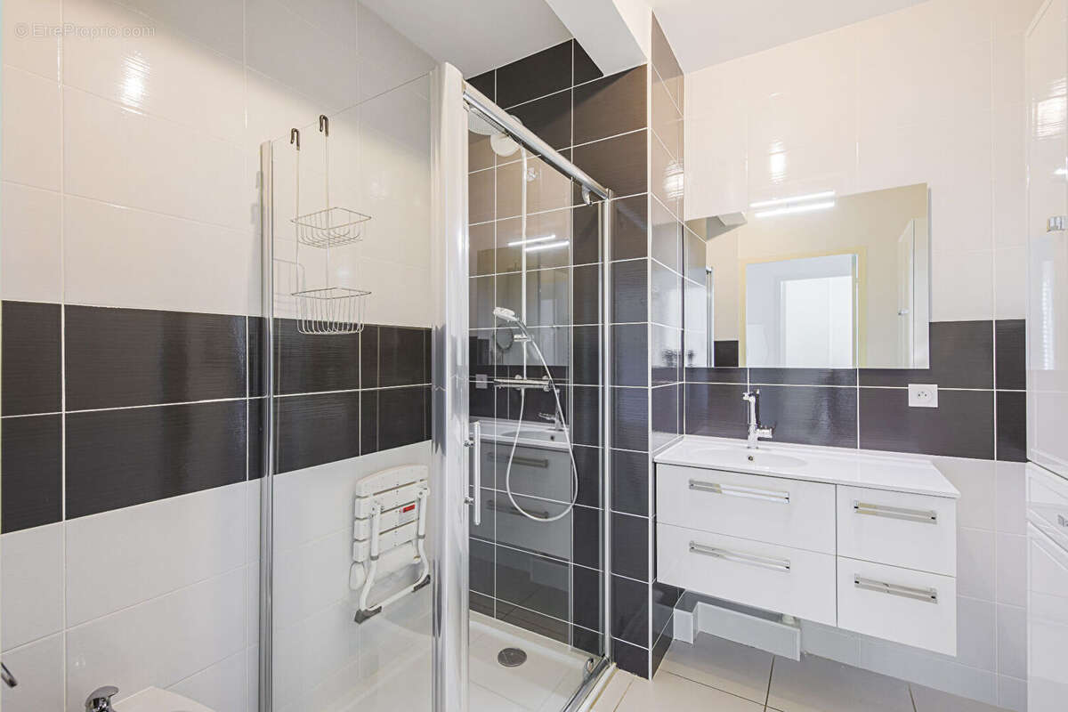 Appartement à MEYLAN