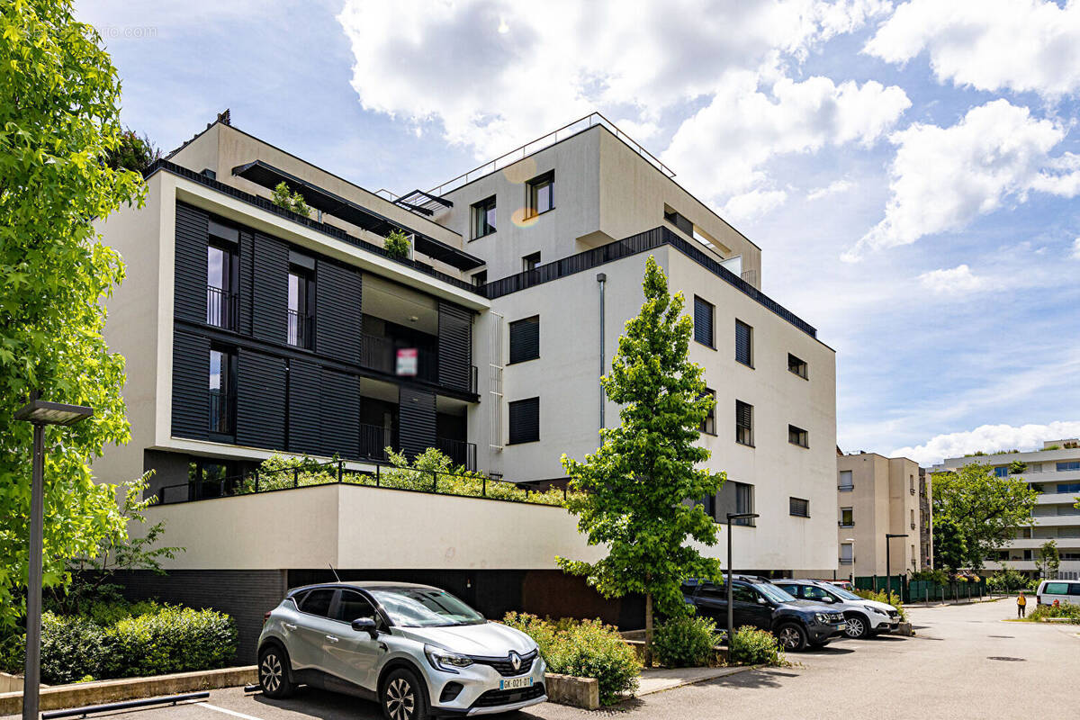 Appartement à MEYLAN