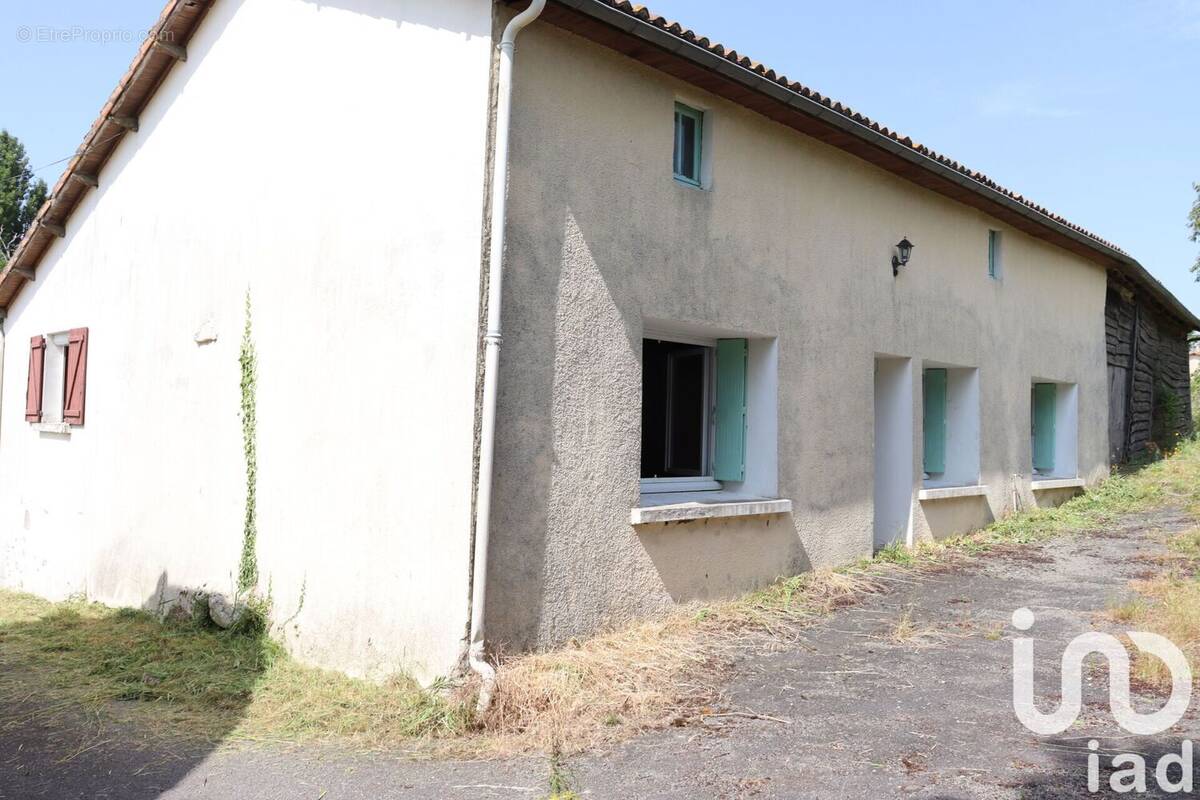 Photo 1 - Maison à CLESSE