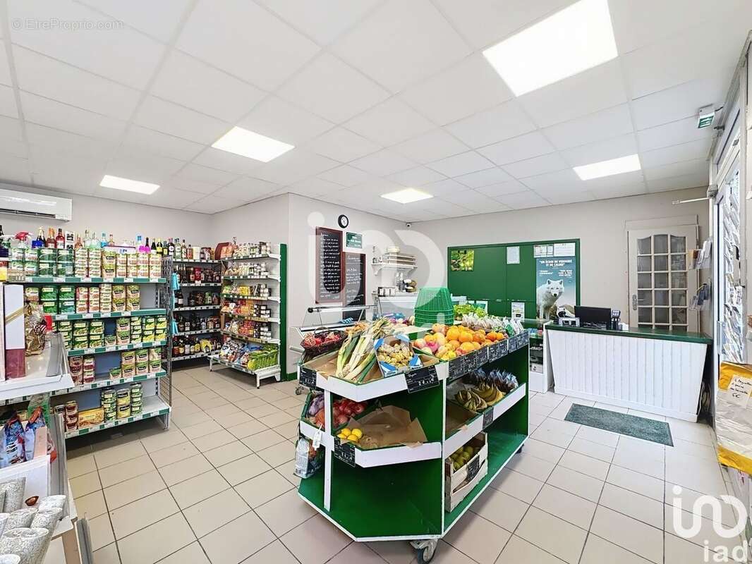 Photo 2 - Commerce à NOUANS-LES-FONTAINES