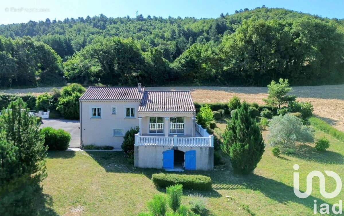 Photo 4 - Maison à SAINT-VINCENT-DE-BARRES