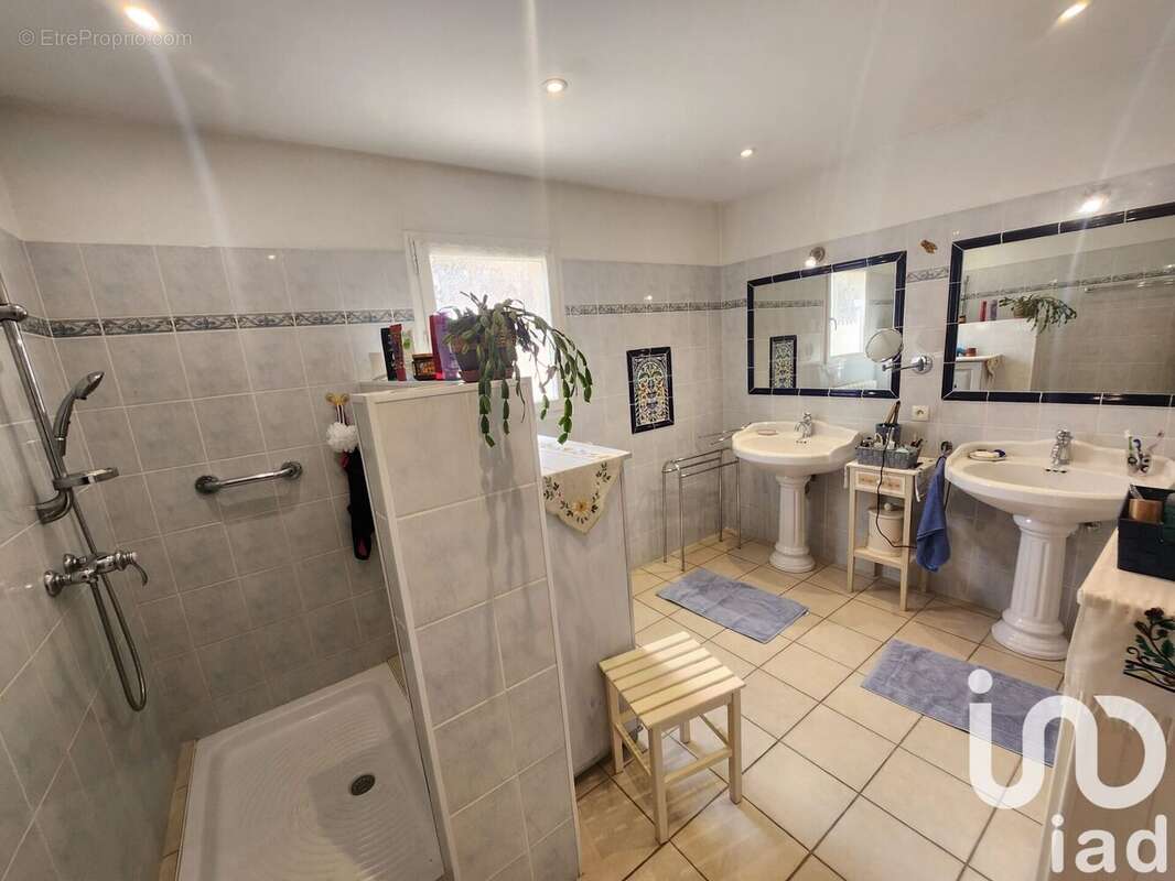 Photo 9 - Maison à SAINT-VINCENT-DE-BARRES