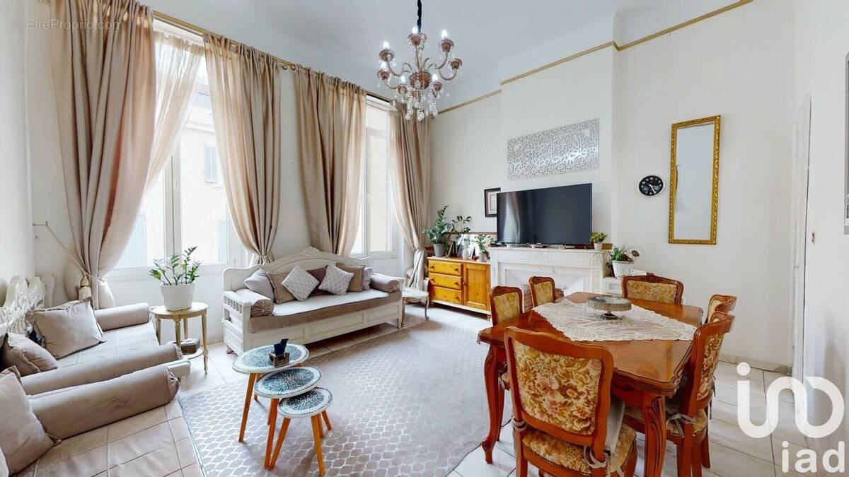 Photo 1 - Appartement à MARSEILLE-1E
